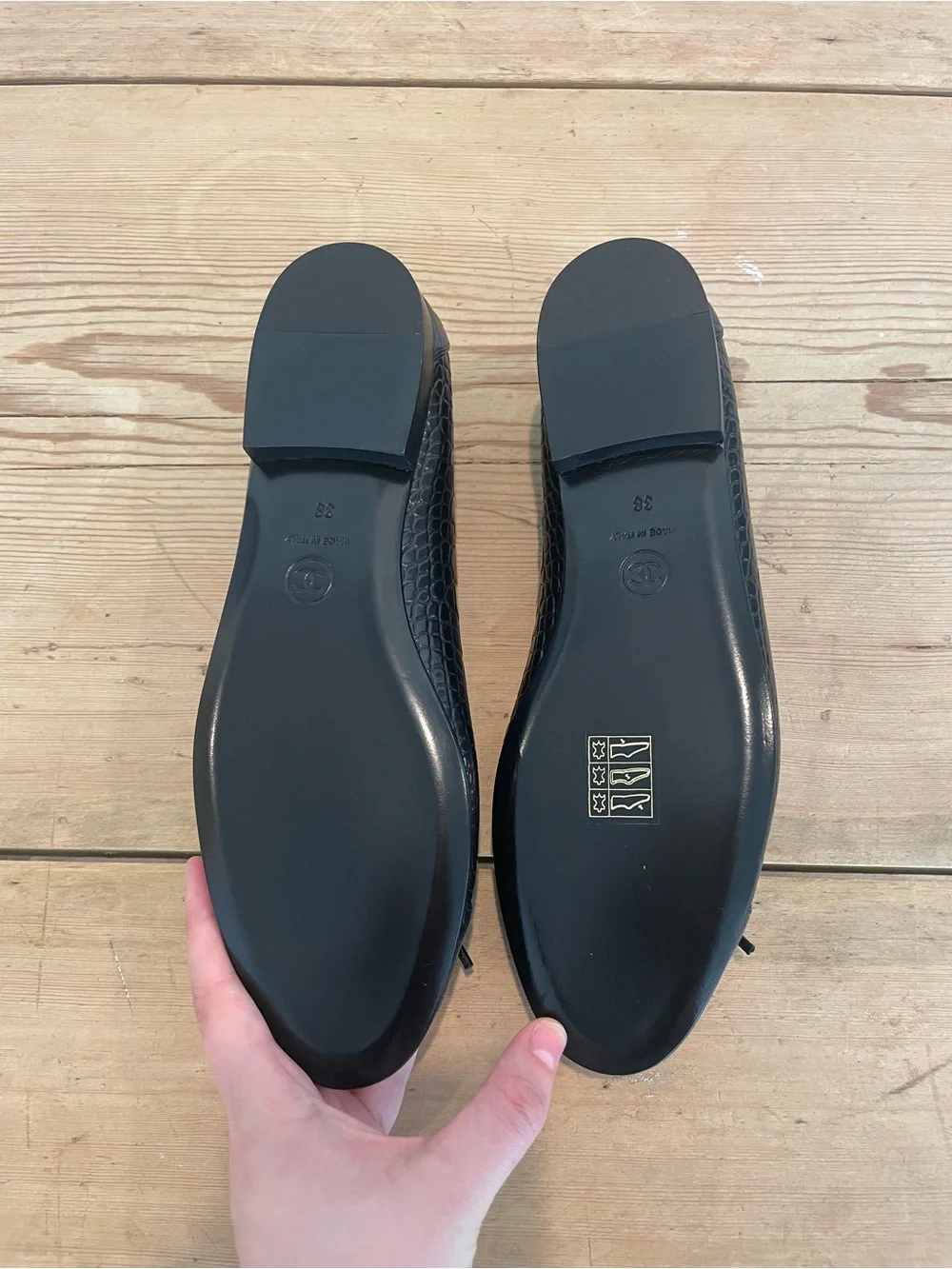 Chanel Black Crocodile Ballet Flats NWOB Size 38